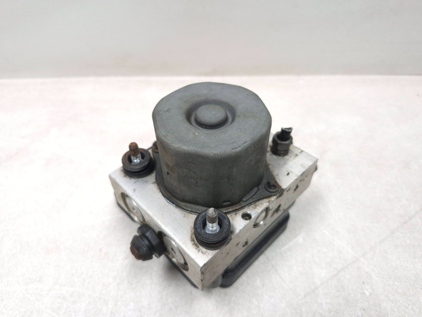 2013 Dodge Grand Caravan ABS Anti Lock Brake Pump Oem✅