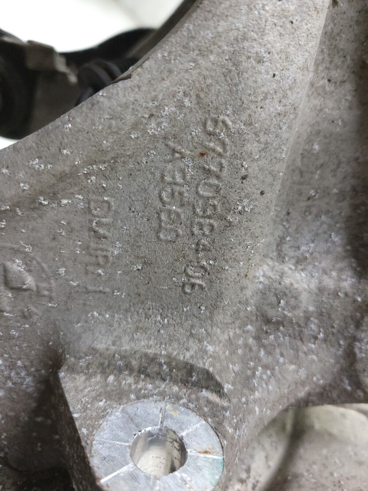 14-18 BMW X5 F15 Spindle Knuckle Wheel Hub Rear Passenger Side Rh Xdrive35i OEM