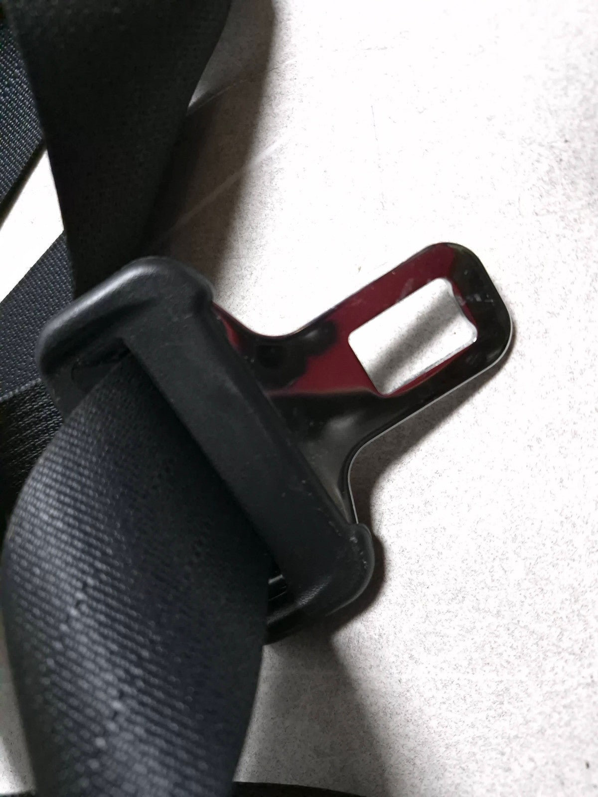 2010 Nissan Maxima Rear Seat Belt Retractor OEM 2029769