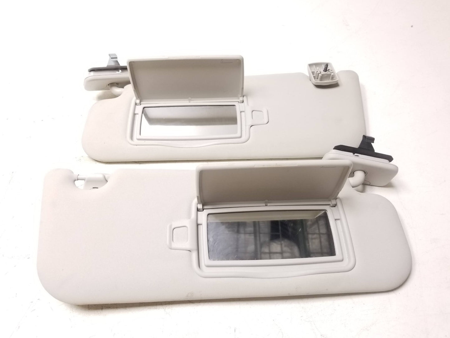 2017 Jaguar Xe Front Left & Right Sun Visor OEM