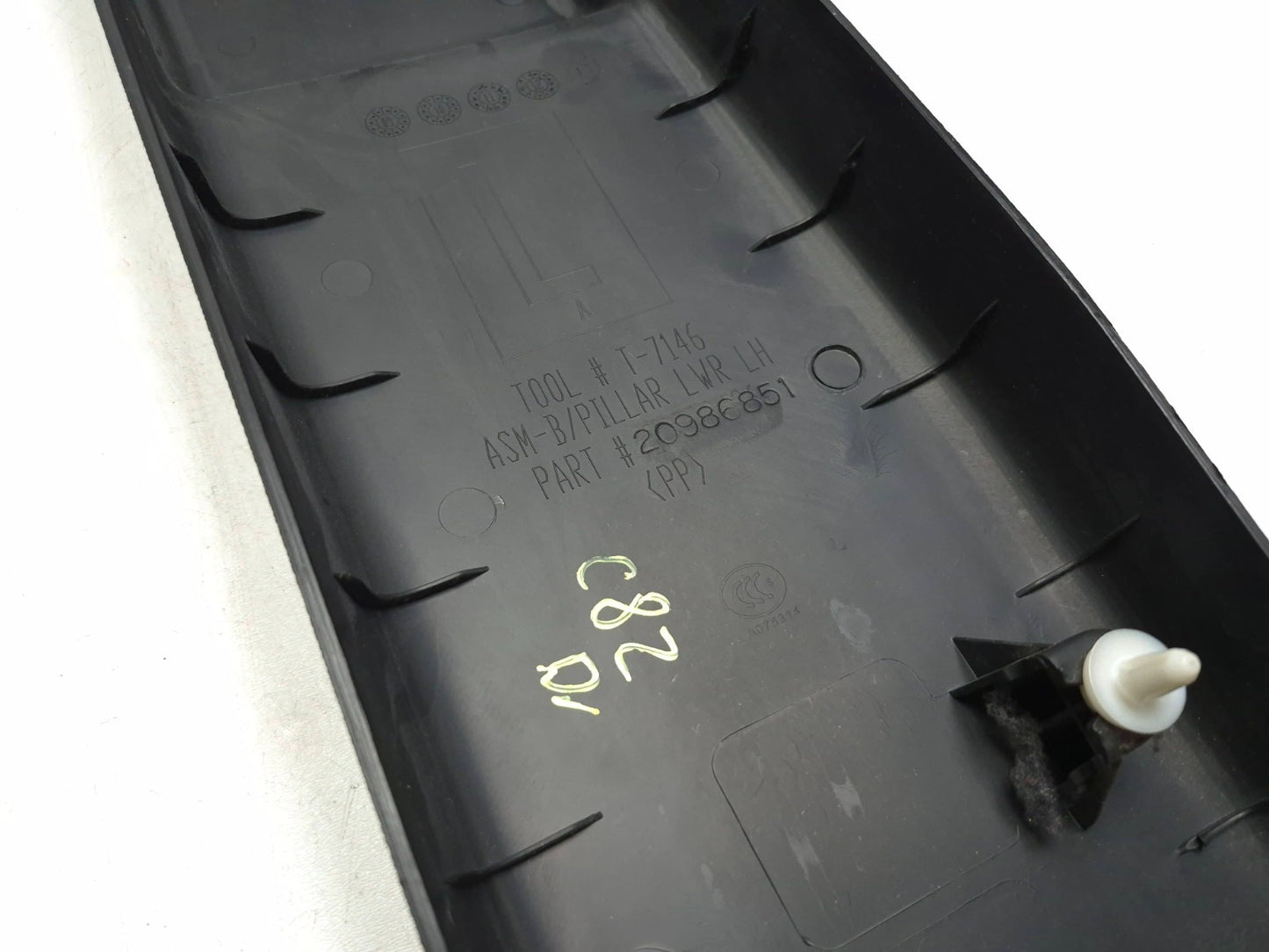 2013 Cadillac Escalade B Pillar Lower Trim Panel Left & Right Pair OEM