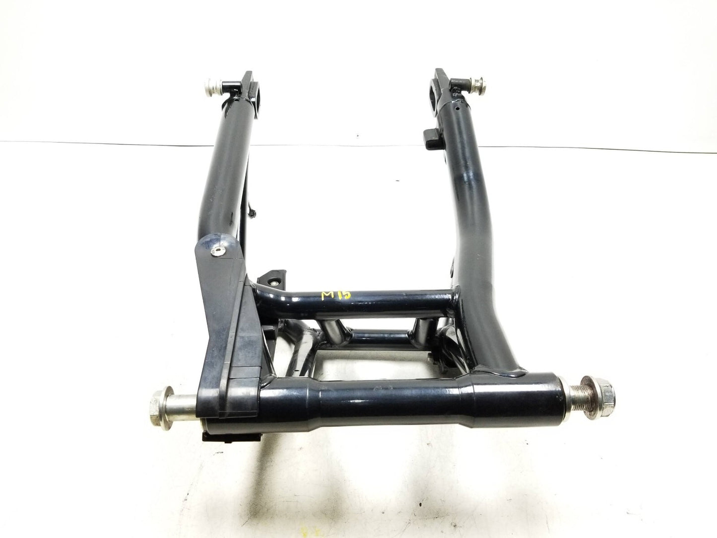 20 - 24 Benelli 302s Swingarm Swing Arm OEM 1609 Miles