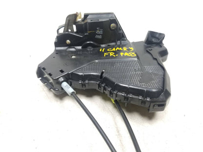 2007-2011 Toyota Camry Door Lock Actuator & Handle Front Passenger Side Rh OEM