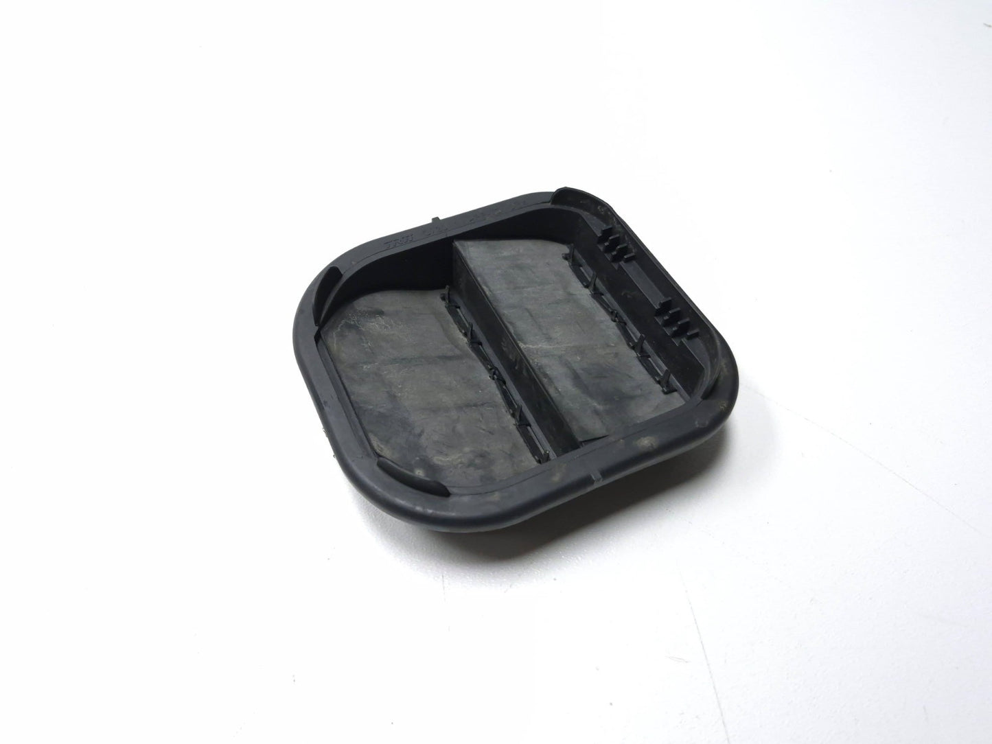 2014 Fiat 500l Quarter Pressure Vent Flap OEM