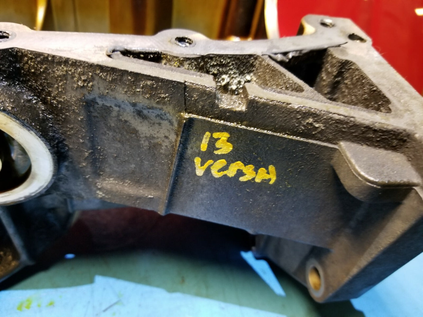 2013 Nissan Versa 1.6l Engine Upper Oil Pan OEM