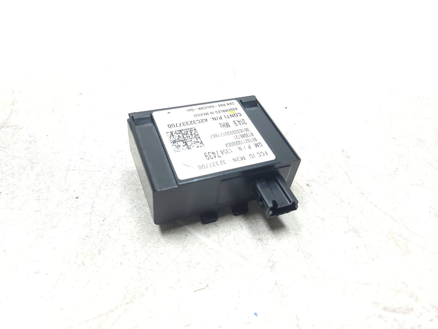 2014-2019 Chevrolet Silverado 1500 Remote Control Door Lock Receiver OEM