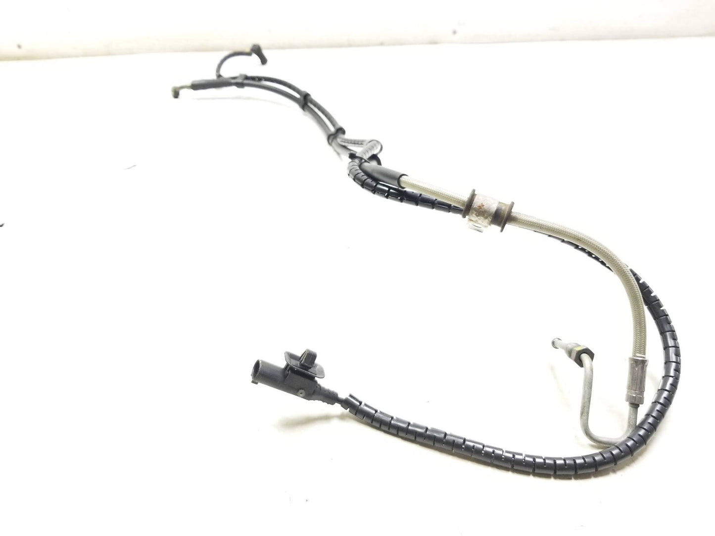 2017 - 2021 Piaggio Bv 350 Front ABS Sensor & Brake Hose Pipe OEM