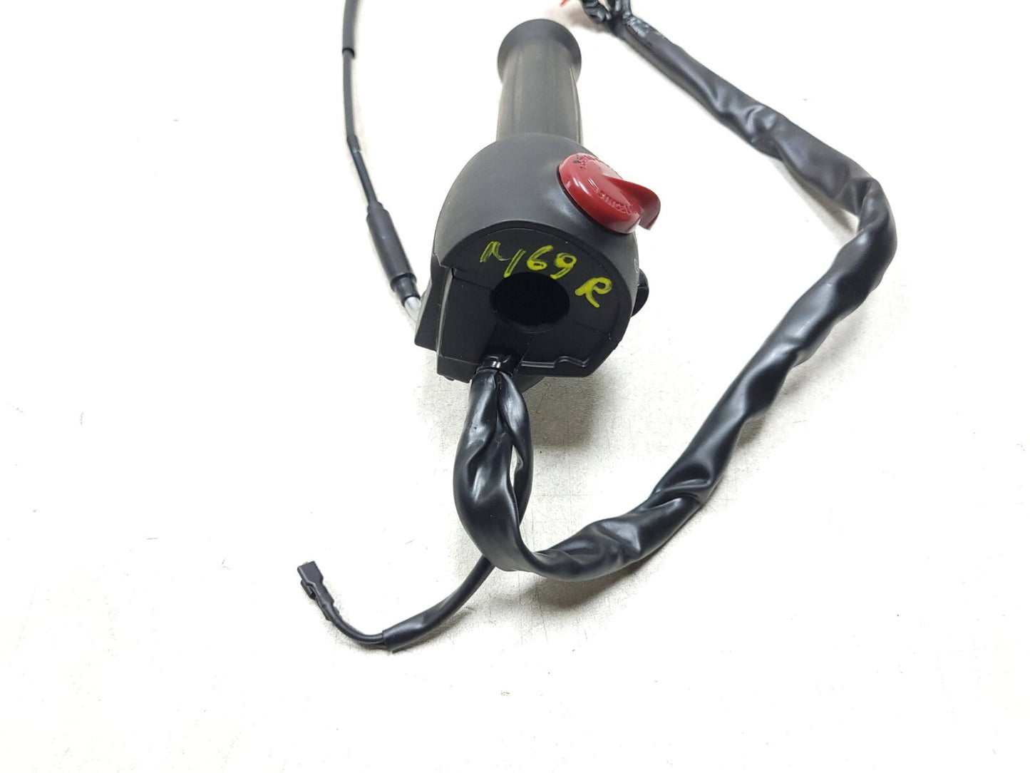 2024 Royal Enfield Bullet 350 Right Handlebar Kill Switch & Throttle Grip OEM