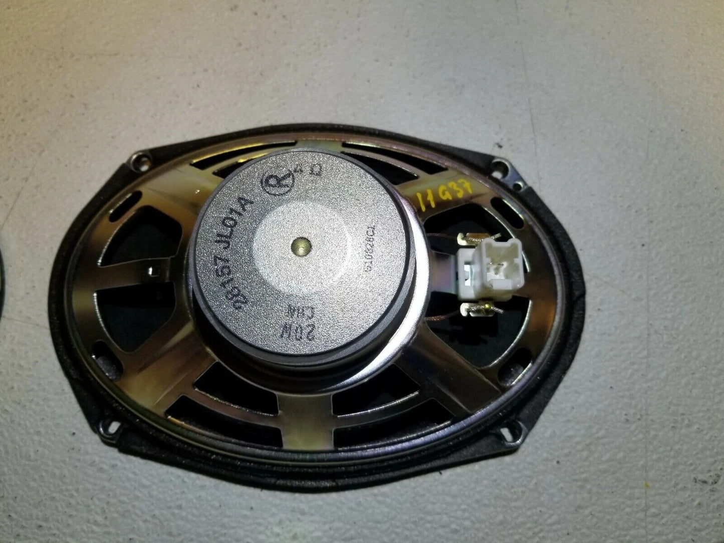 2011 Infiniti G37 Door Speaker 2pcs OEM