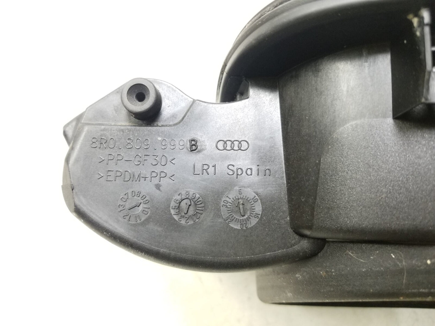 2009 - 2017 Audi Q5 Fuel Tank Door Lid Filler Cap OEM