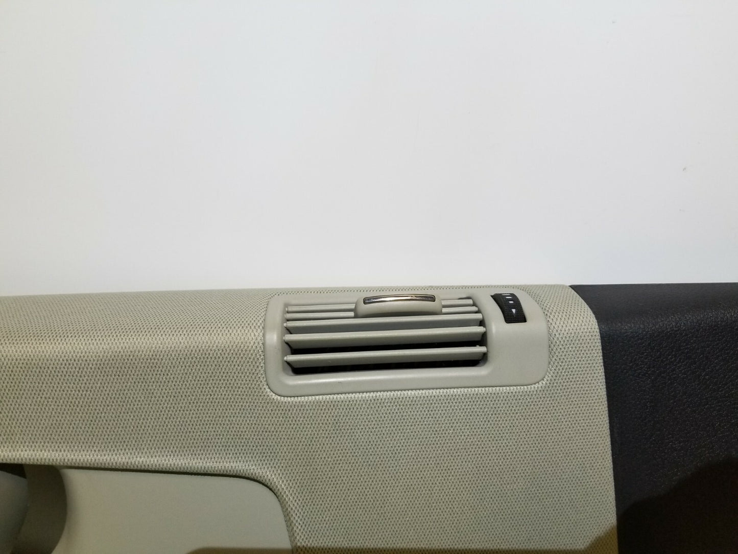 2015 Audi Q7 Center B Pillar Upper Trim Panel W/ Air Vent Passenger Side OEM