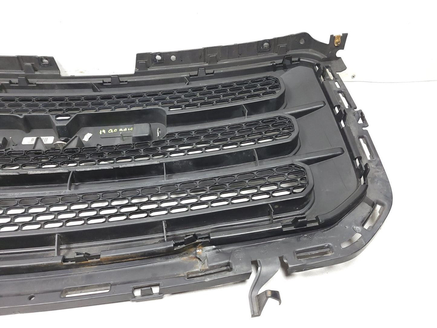 13 14 15 GMC Acadia Front Bumper Grille 22785561 OEM