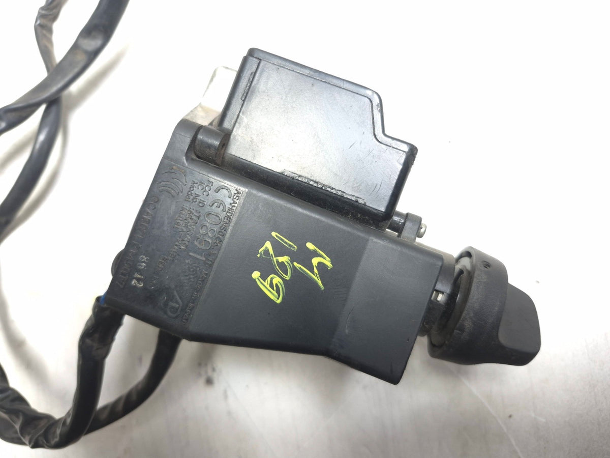 2009 Kawasaki Concours 14 Zg1400 Ignition Lock Switch OEM