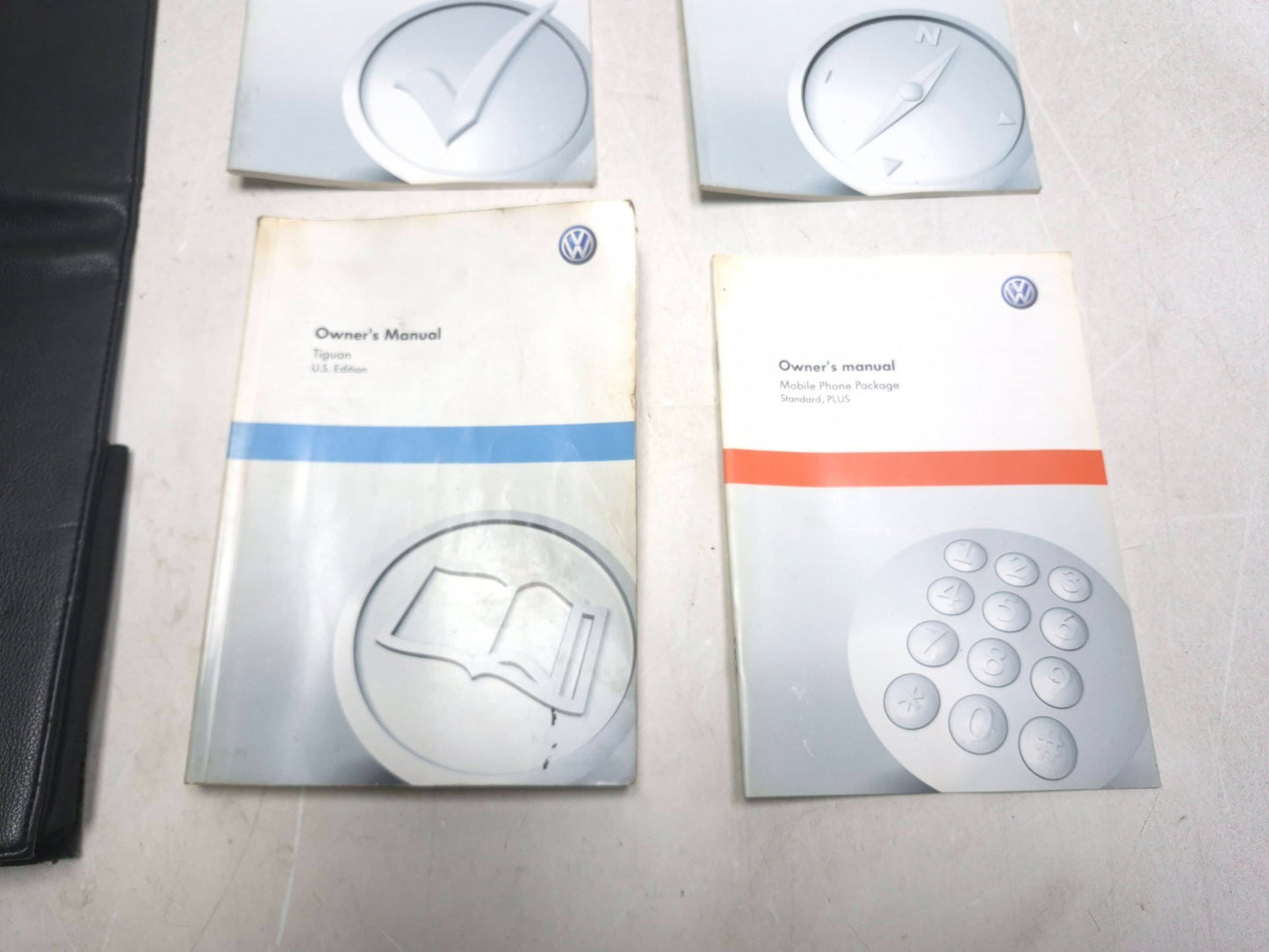 2011 Volkswagen Tiguan Owner's Manual Book & Case OEM