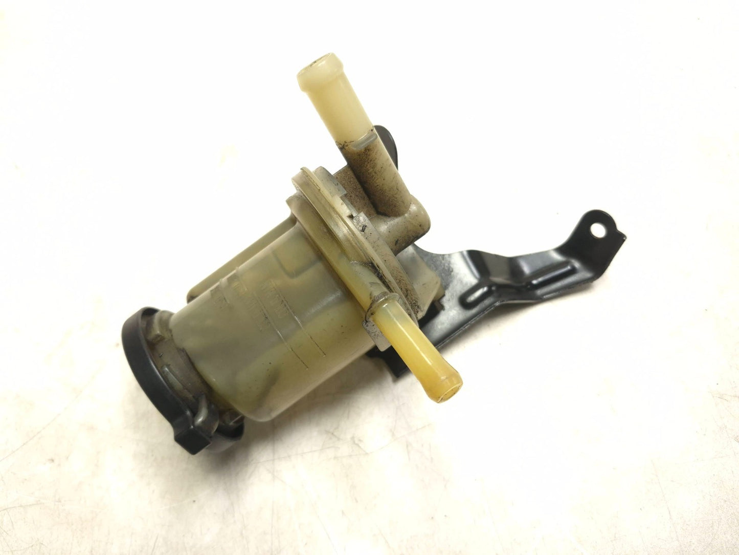 2007 Toyota Corolla Power Steering Fluid Reservoir OEM