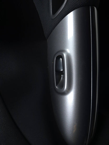 2015 Nissan Juke Door Panel Trim Front Passenger Side Right OEM