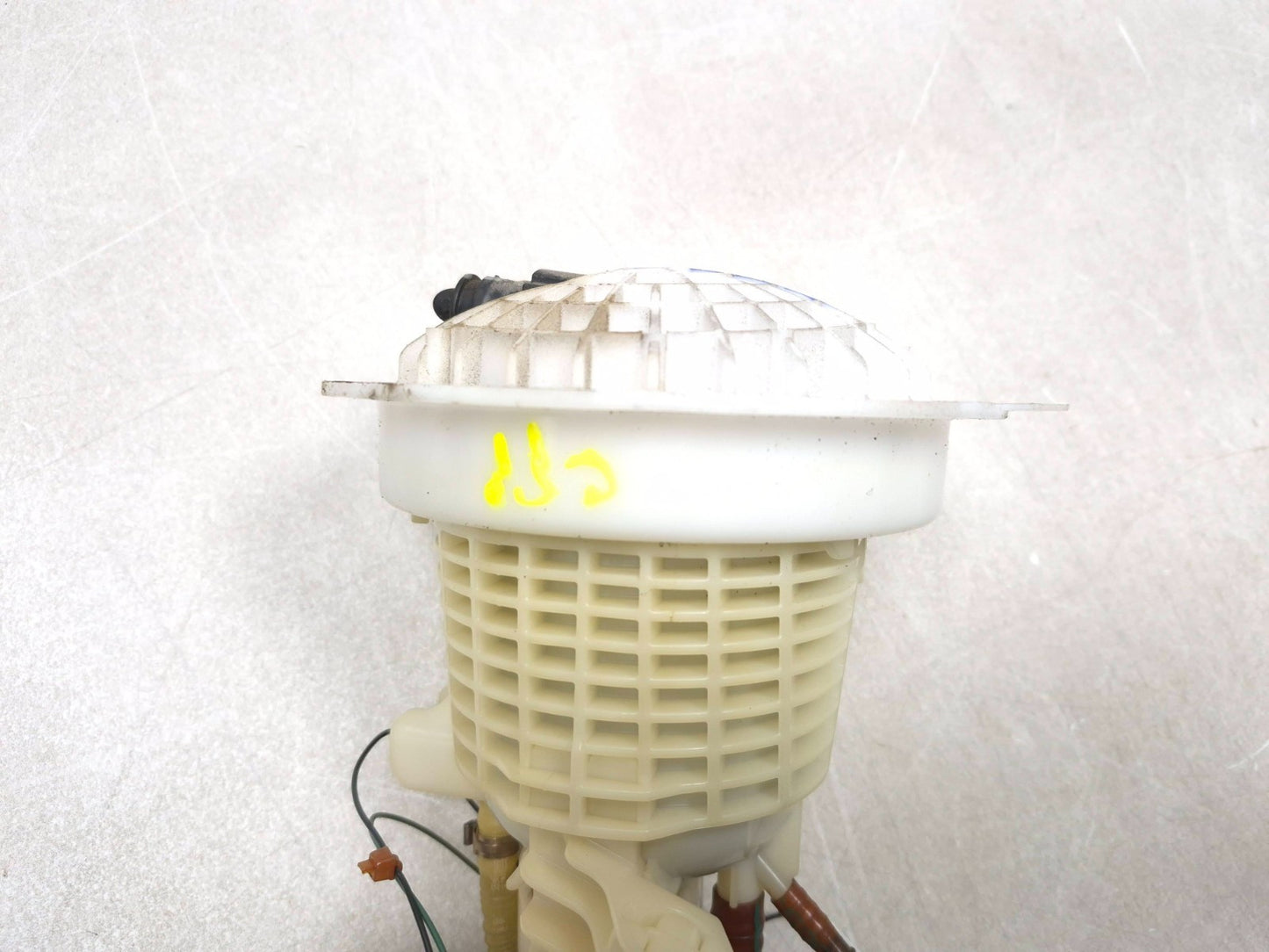 2018 Chrysler 300 Fuel Gas Pump Sending Unit OEM