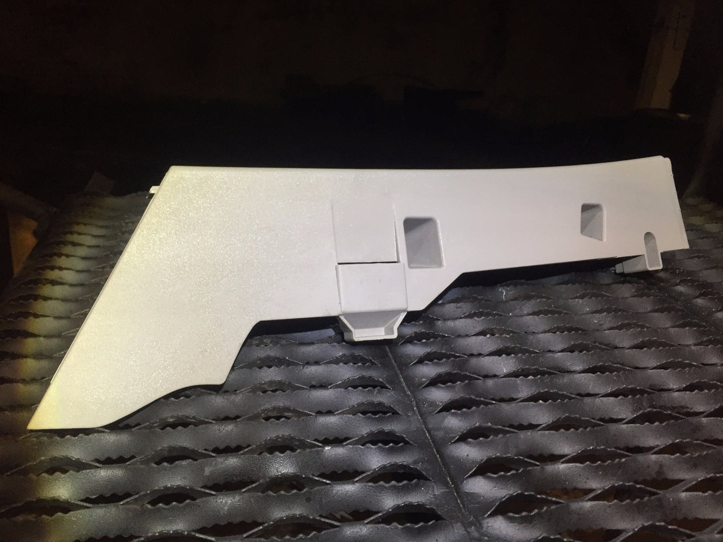 05 06 07 08 09 10 11 Volvo S40 Left Driver Side Lower C Pillar OEM