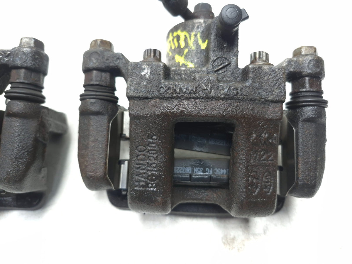 2015 Kia Optima Rear Brake Caliper Left & Right OEM