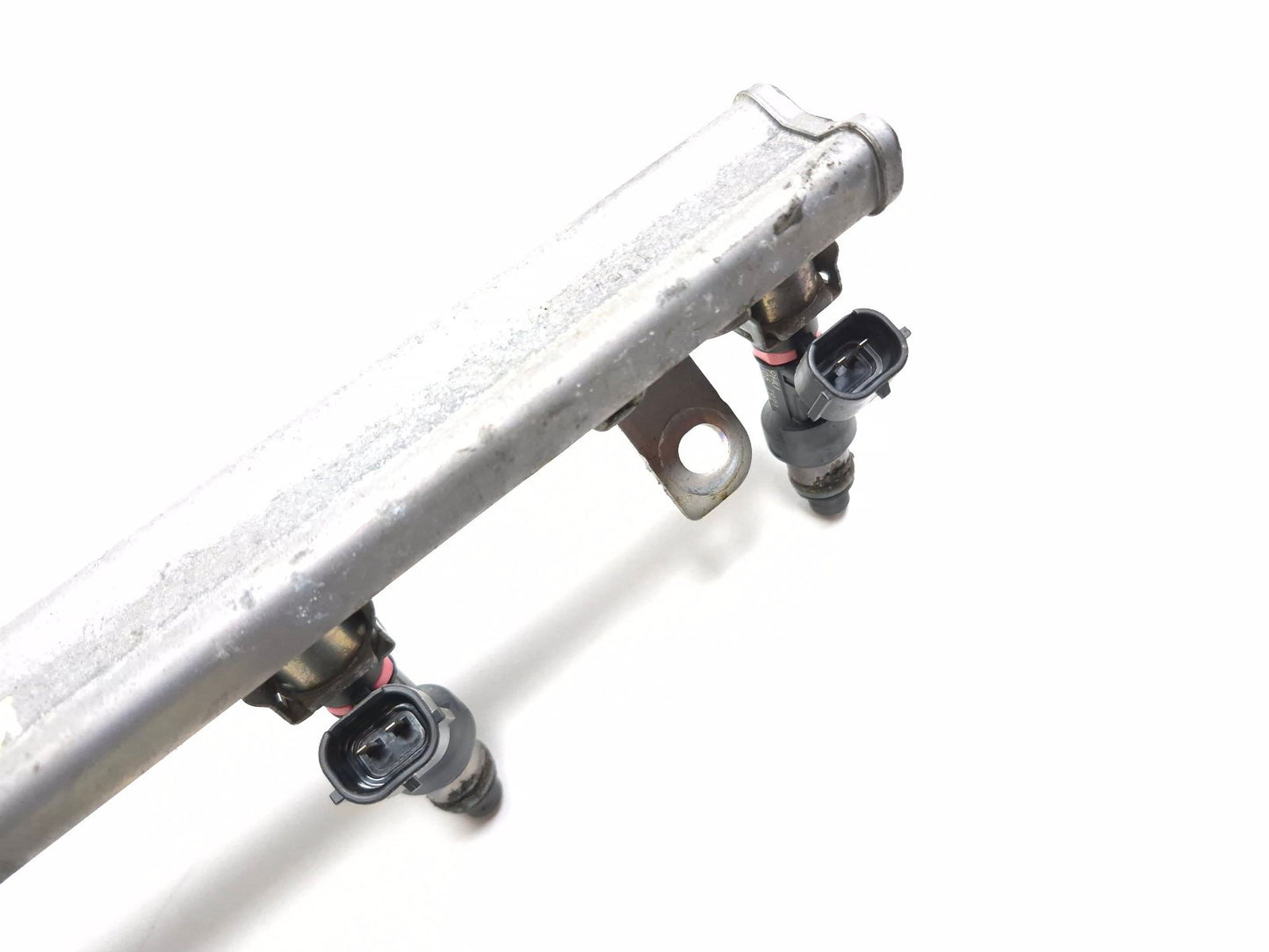 2018 Nissan Altima 2.5l Fuel Rail W/ Injector OEM 17520-3ta1a