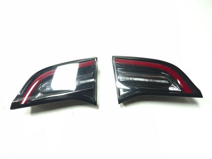 2022 Tesla Model 3 Rear Taillight Inner Left & Right 1502089-00-b OEM