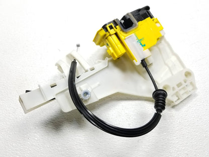 2019 Alfa Romeo Giulia Front Passenger Door Lock Latch Actuator OEM