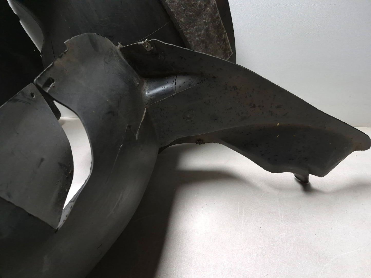 2011 Volkswagen Tiguan Front Left & Right Fender Liner Wheel Splash Shield OEM