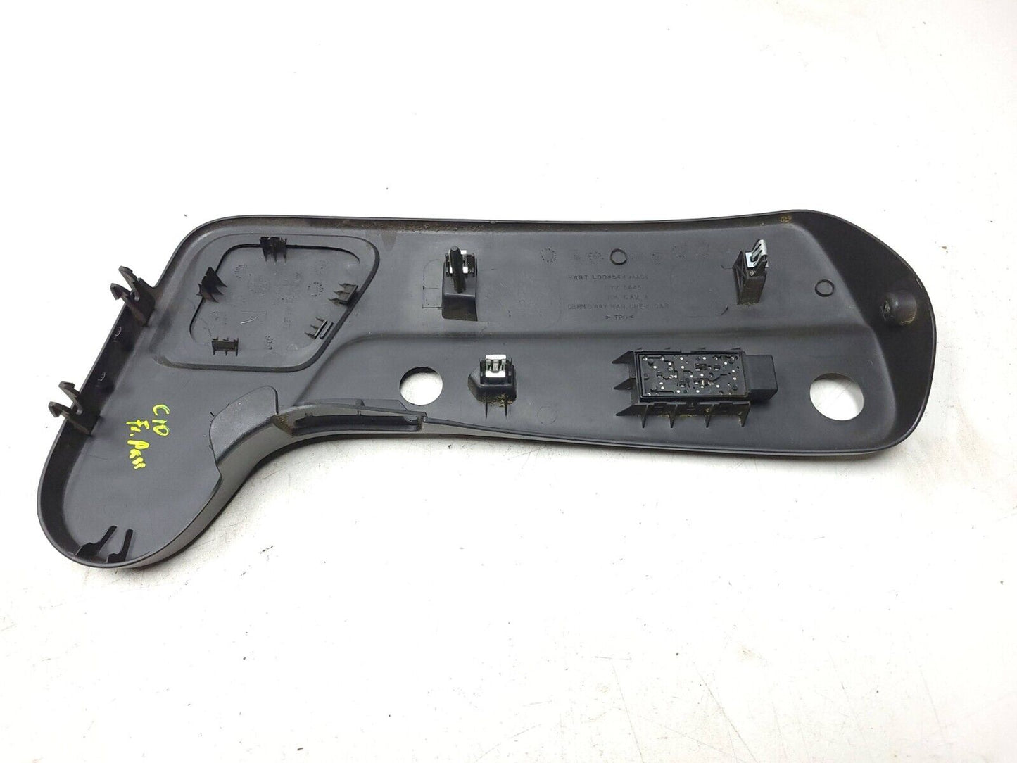 2010 - 2014 Chevrolet Suburban Seat Side Trim Front Passenger Side Right OEM