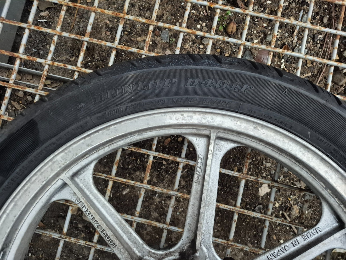 1990 Kawasaki Vn750 Vulcan Rear & Front Wheel W/ Tire Pair R 15 R 19 OEM