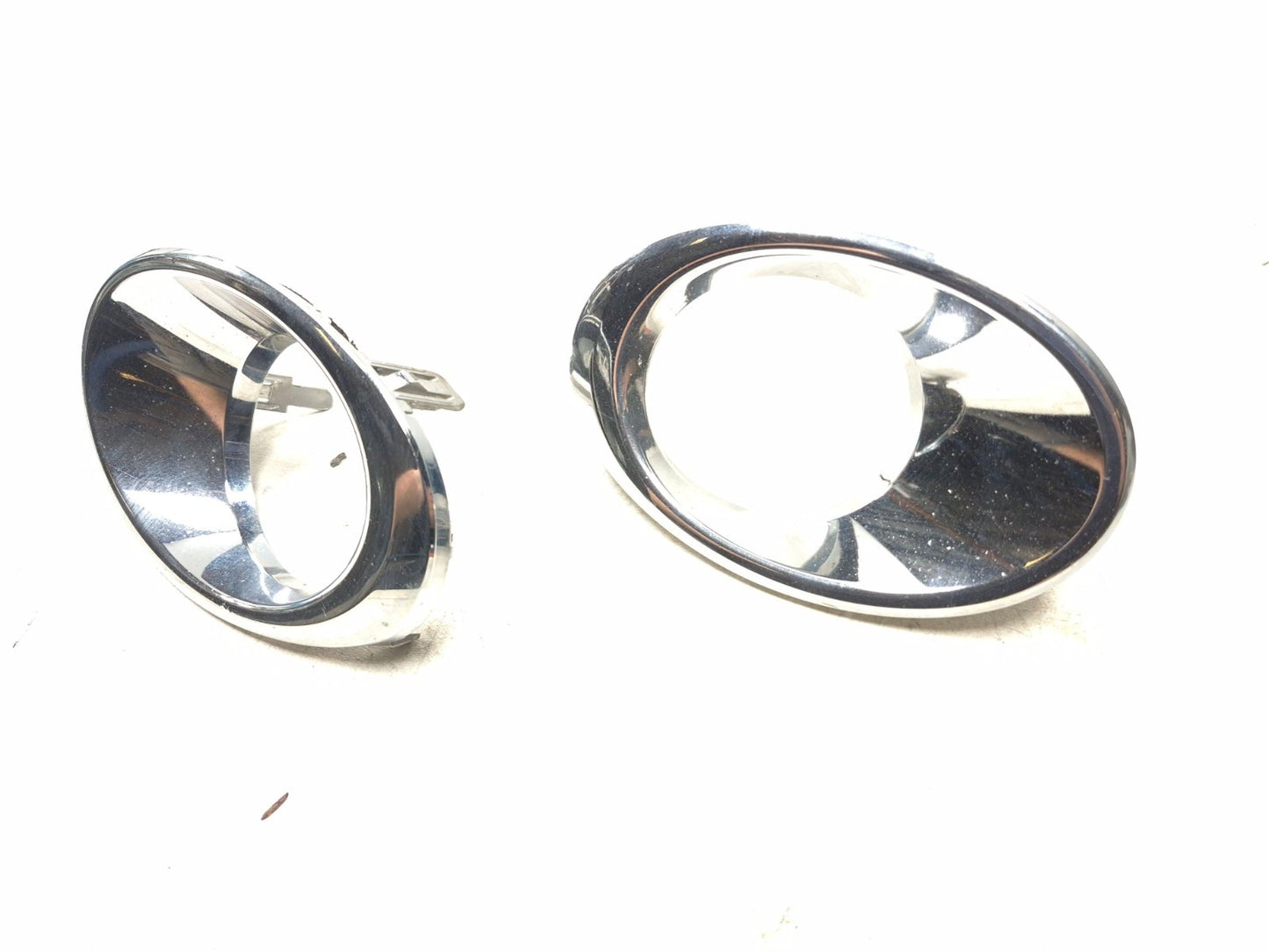 2010 Lexus Hs250h Fog Lamp Bezel Trim Left & Right Pair OEM