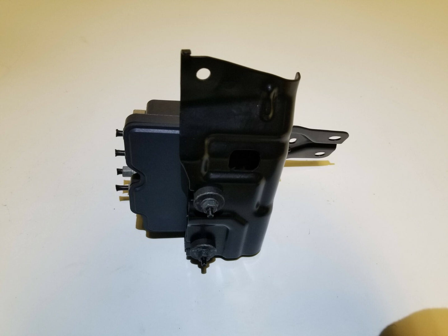 2017 Nissan Rogue ABS Anti Lock Brake Pump OEM