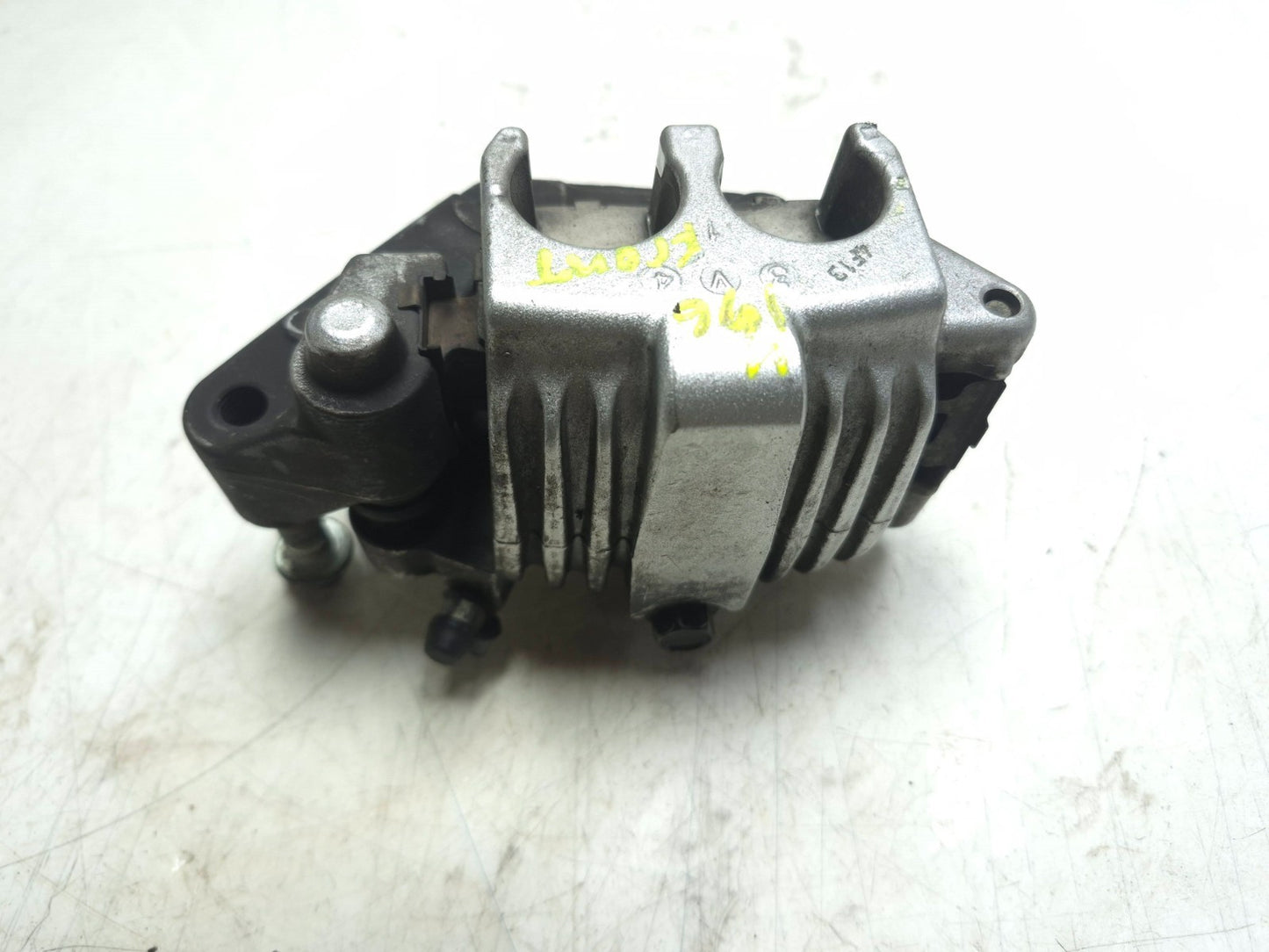2004 Harley-davidson Sportster Xl883 Front Brake Caliper OEM
