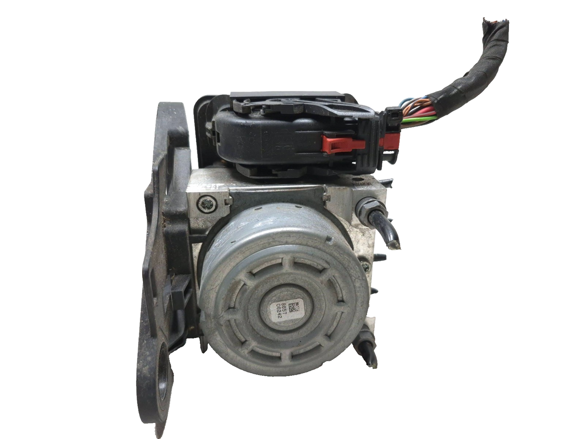 2015 Volkswagen Golf ABS Anti Lock Brake Pump OEM