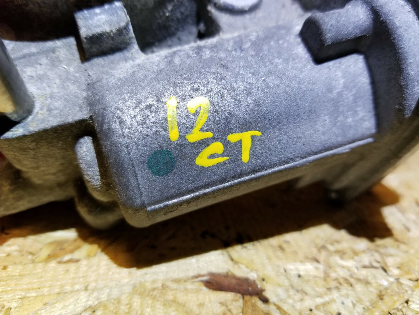 11 12 13 14 15 Lexus CT200h Throttle Body Valve OEM