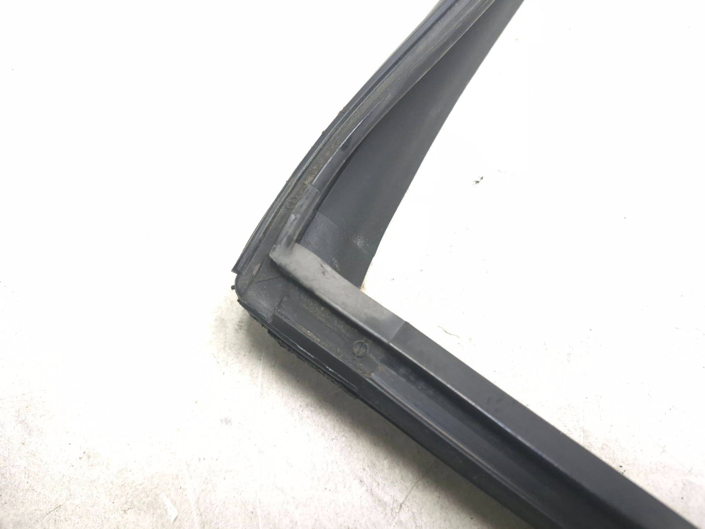 2008 Acura Tl Rear Door Weatherstrip Seal Passenger Side Right Set OEM