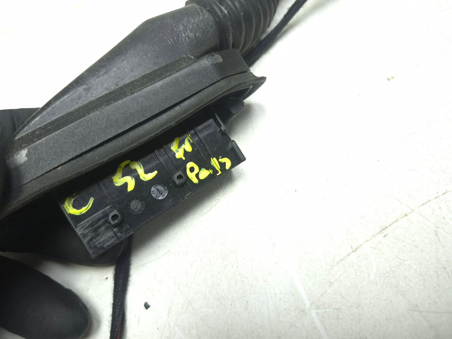 2008 BMW X6 E71 Front Door Wire Harness Passenger Side Right OEM