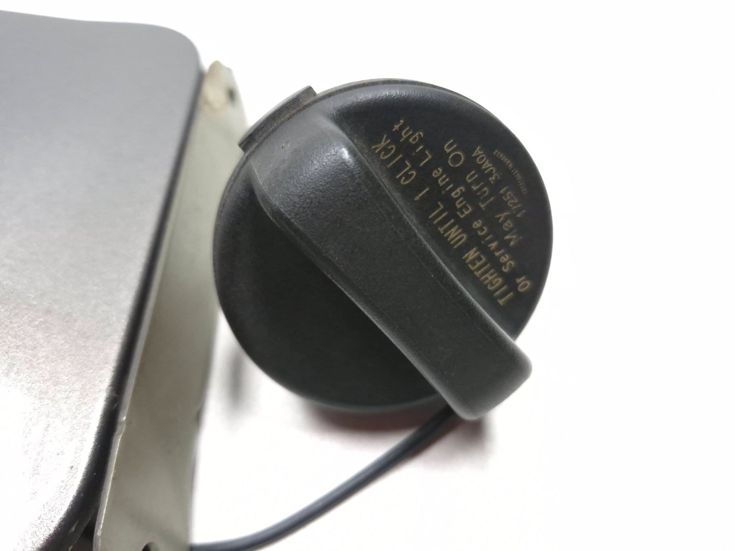 2013 Nissan Versa Sdn Fuel Tank Door Lid W/ Gas Cap OEM 95k
