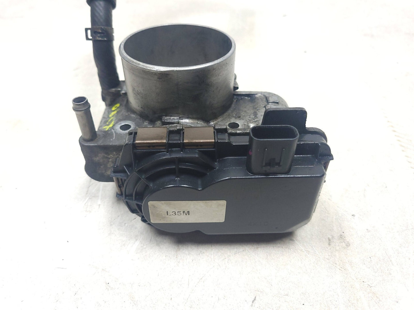 2007 - 2012 Mazda Cx-7 Throttle Body 2.3l OEM
