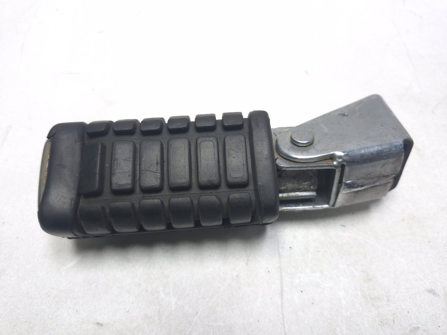 1987 Honda Goldwing 1200i Front & Rear Footrest Peg Assy 4 Pcs  OEM