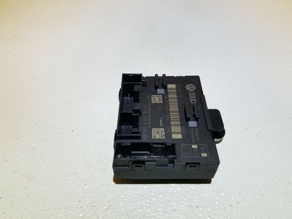 11 12 13 14 15  Audi Q7 Front Right Pass Door Control Module OEM 87k Miles