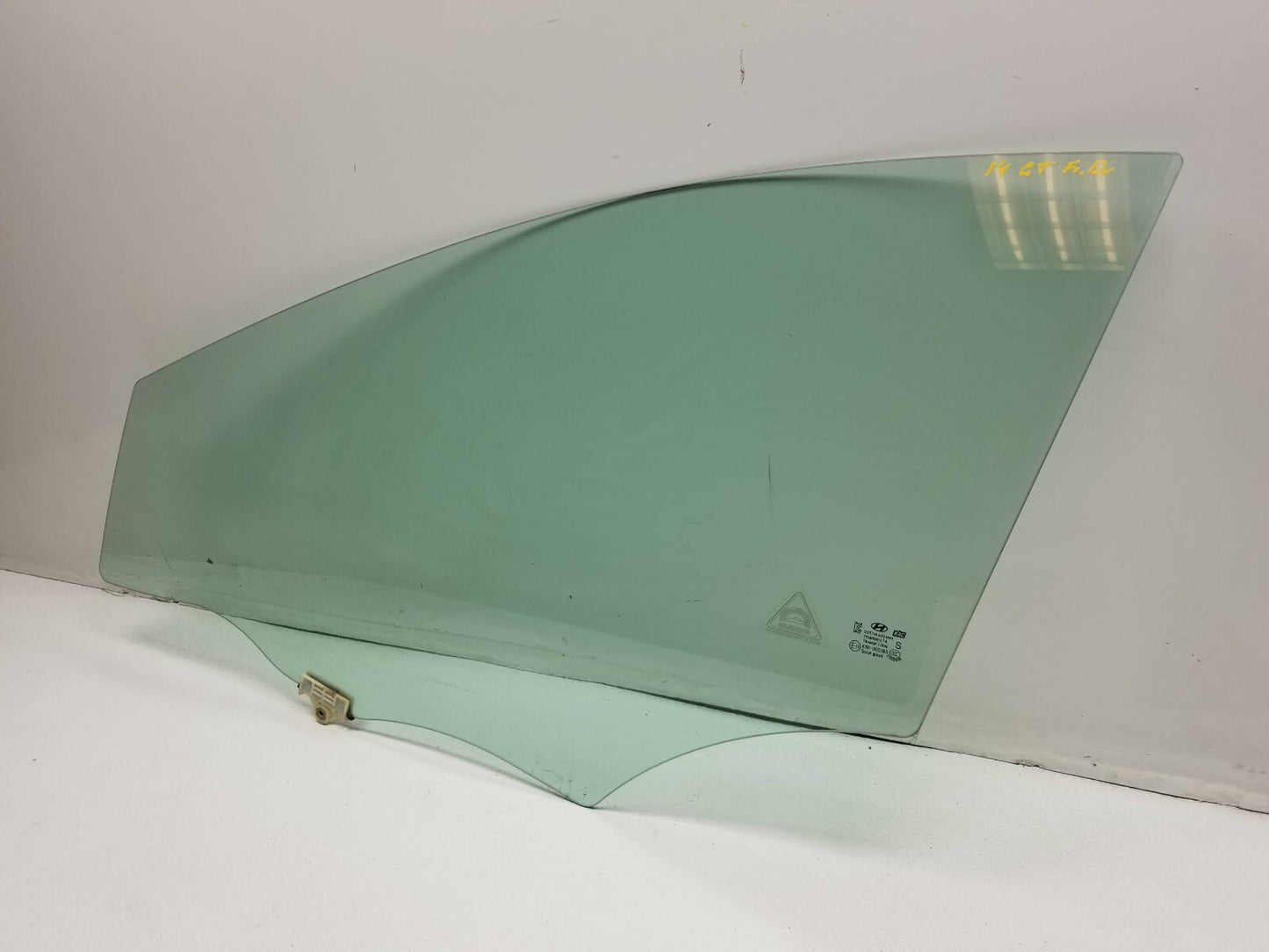 2014 Hyundai Elantra Gt Door Window Glass Front Left Driver OEM