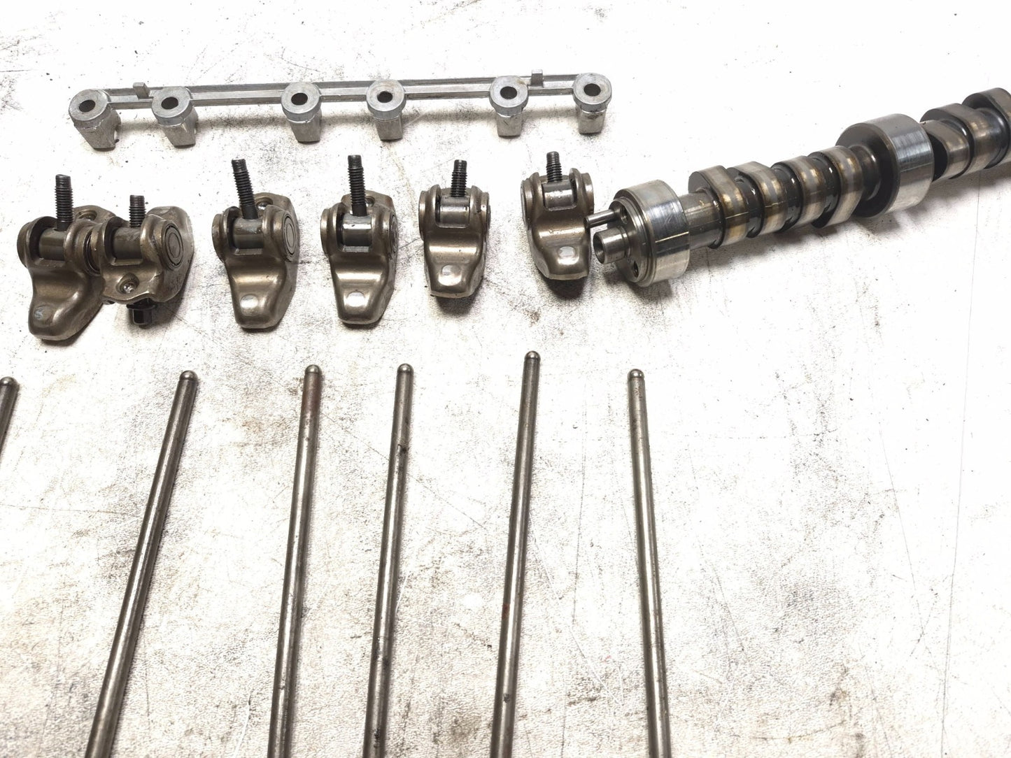 Yale Forklift V6 4.3l Engine Camshaft & Rocker Arm Set OEM