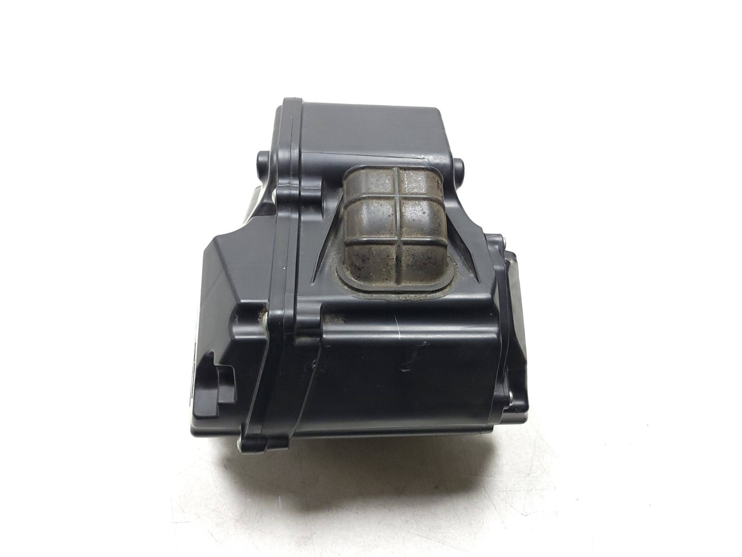 15 - 24 Yamaha Yzf-r3 Mt-03 Air Box Cleaner Filter Housing OEM