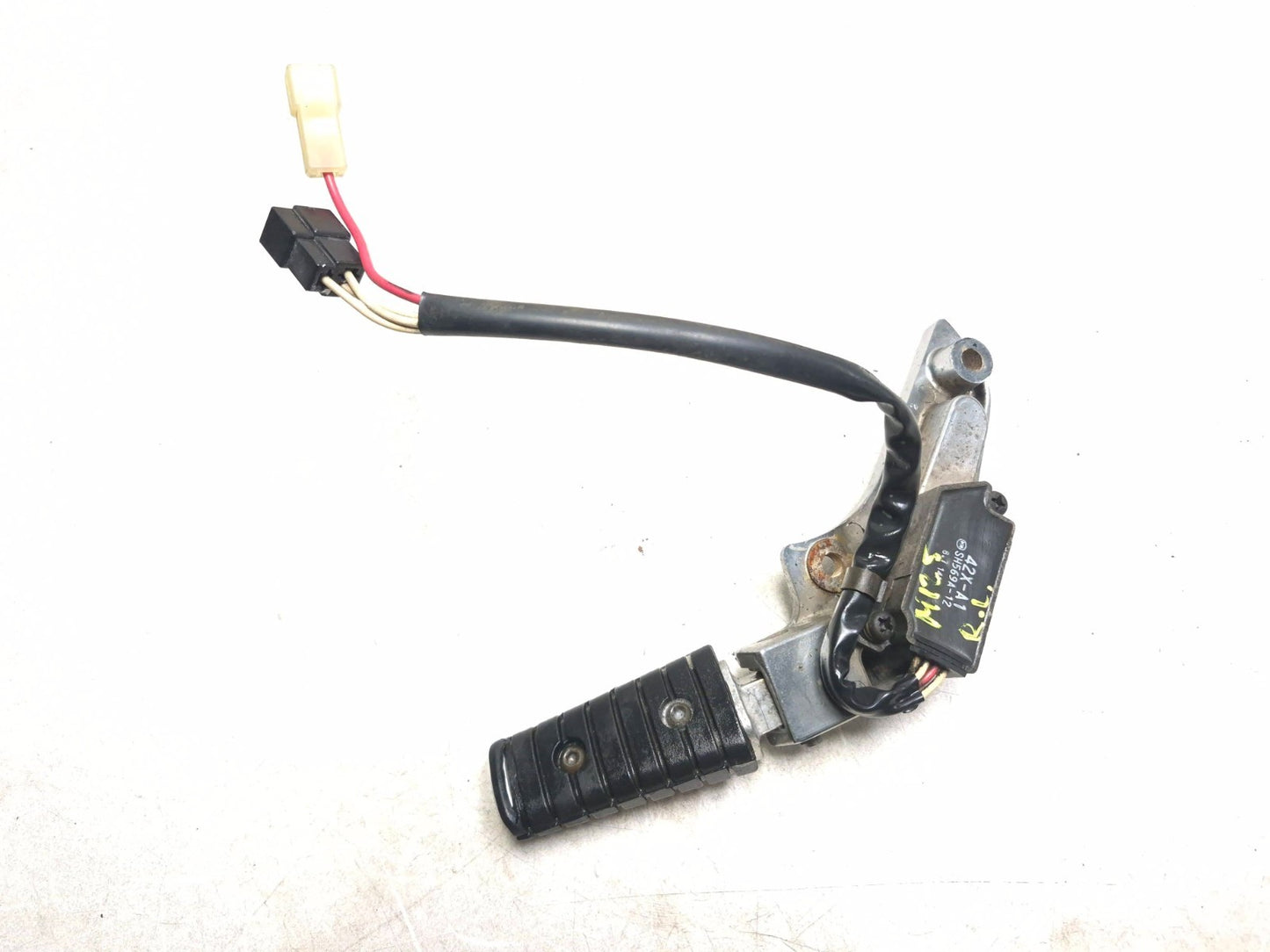 1993 Yamaha Virago Xv750 Rear Left Footrest W/ Voltage Regulator Assy OEM