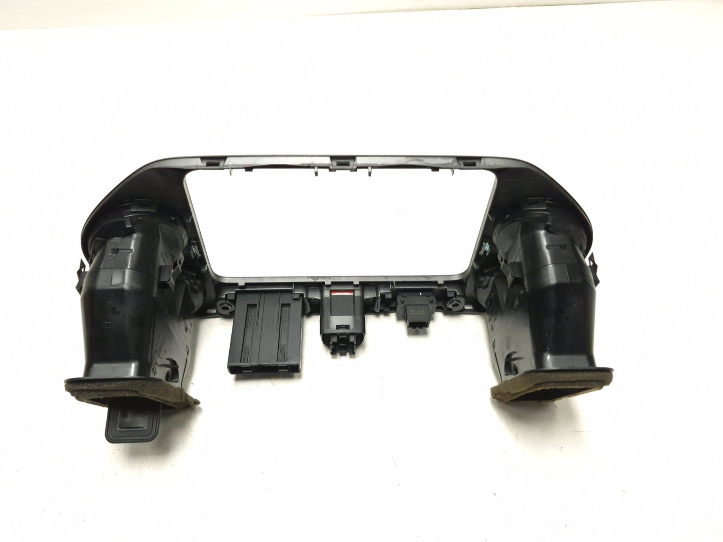 2011 Volkswagen Tiguan Dashboard Radio Trim Bezel With Air Vent Grille OEM