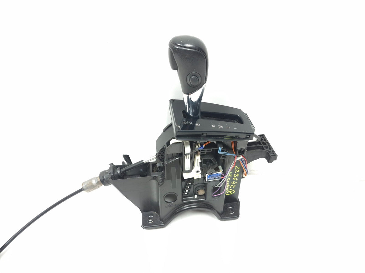 2015 Nissan Sentra Automatic Transmission Shifter Lever W/ Cable OEM