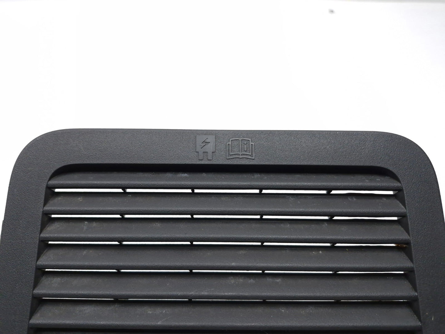 2017 Ford Transit Connect Xl Body Vent Grill Rear Right OEM