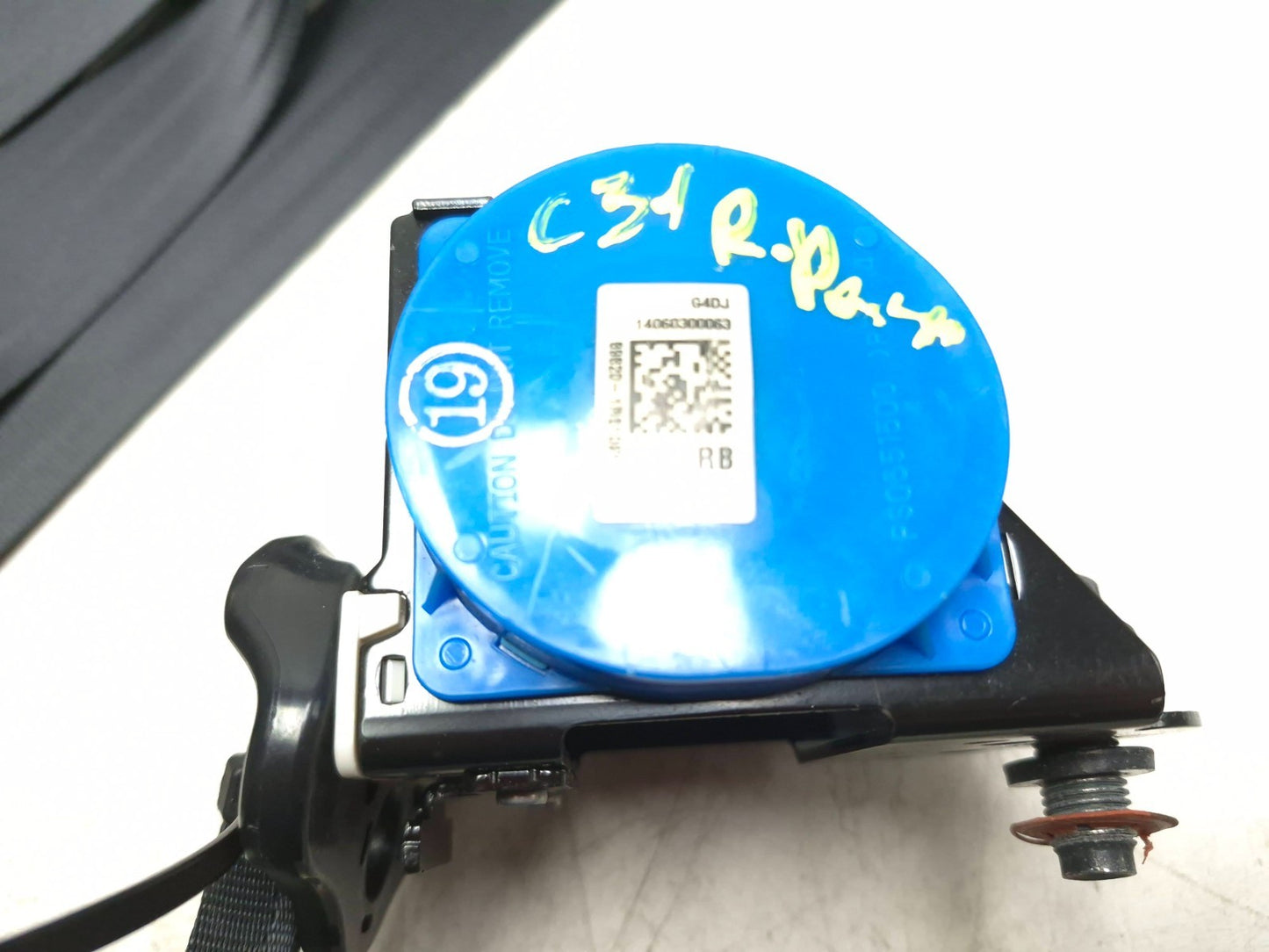 2014 Hyundai Accent Seat Belt Retractor Front And Rear 3pcs OEM