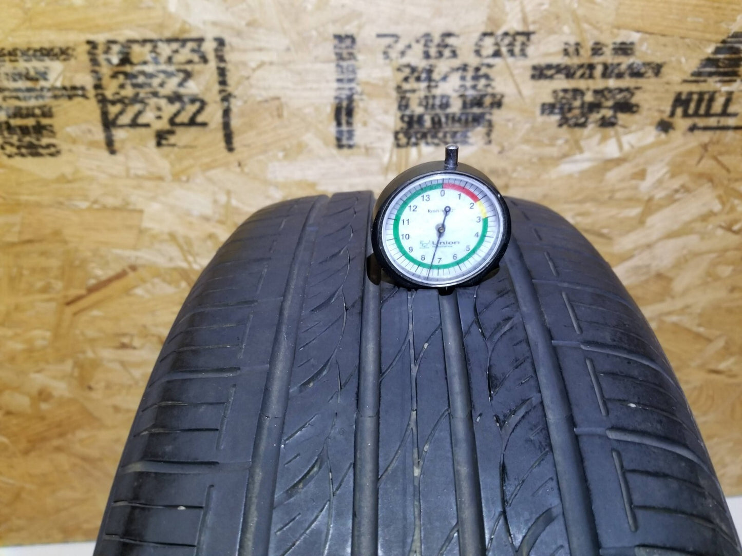 2008 Hyundai Tucson  Alloy Wheel Rim & Tire 215/60r16 OEM