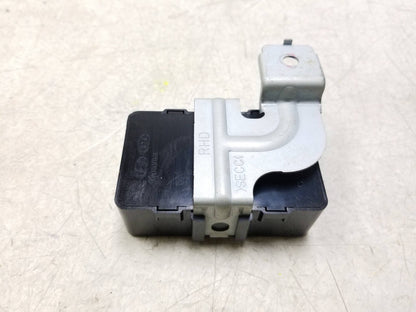 11 - 13 Kia Sportage Icm Relay Box OEM